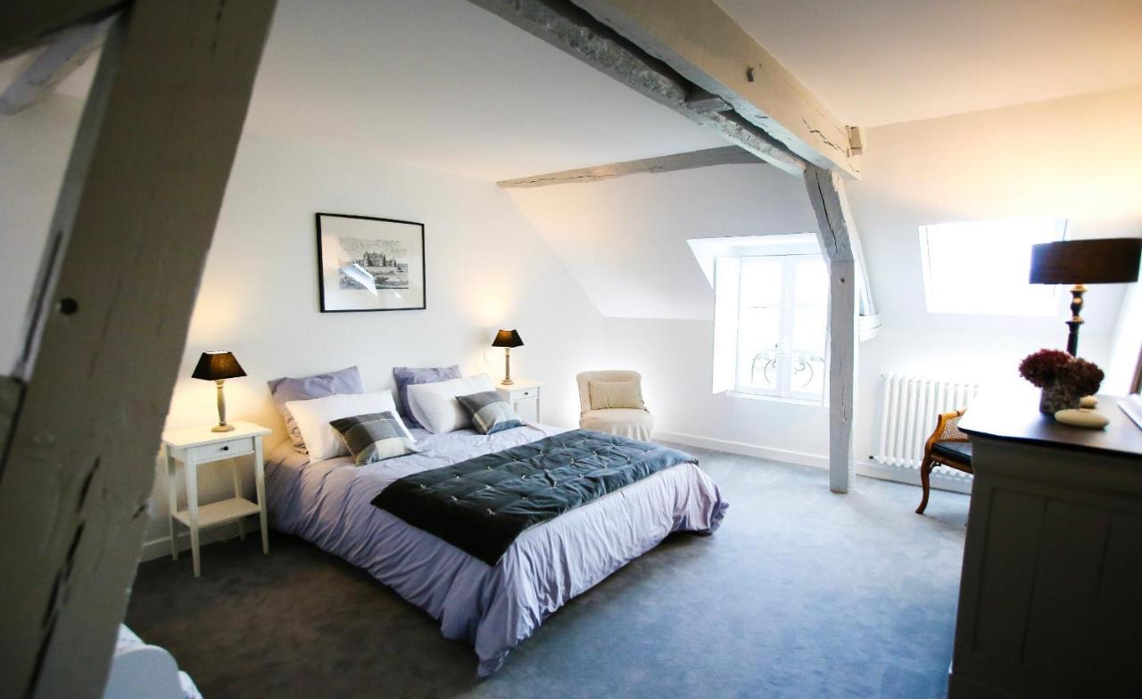L'Atelier Apartment Saint-Denis-sur-Loire ภายนอก รูปภาพ